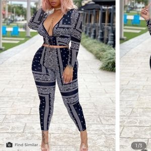 Women's 2 piece navy blue outfit